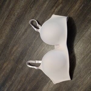 Like new wireless bra, size 40D, don't know brand,  barely worn, light pink